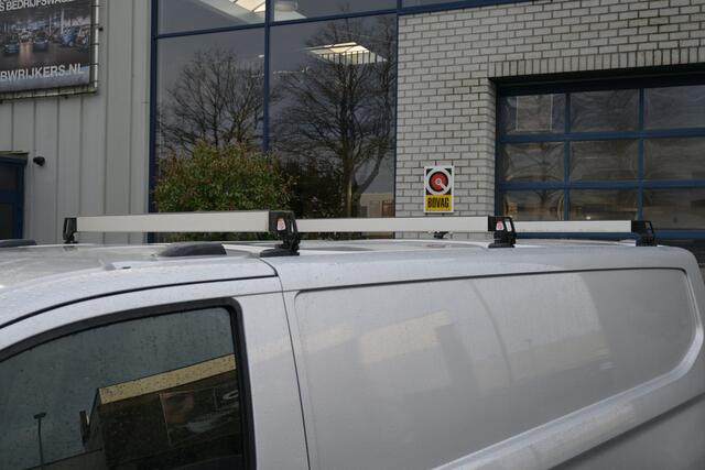 Ford TRANSIT CUSTOM 320L L2 2.0 TDCI 170 pk Limited Dakdragers, Trekhaak 2500 KG, ACC, LED, Navigatie, Camera