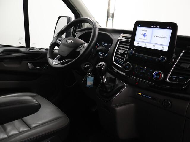 Ford TRANSIT CUSTOM 300 2.0 TDCI | L2 H1 | Limited | DC | Lederen bekleding | 5-zits | Stoelverwarming | Parkeercamera | LM Velgen |