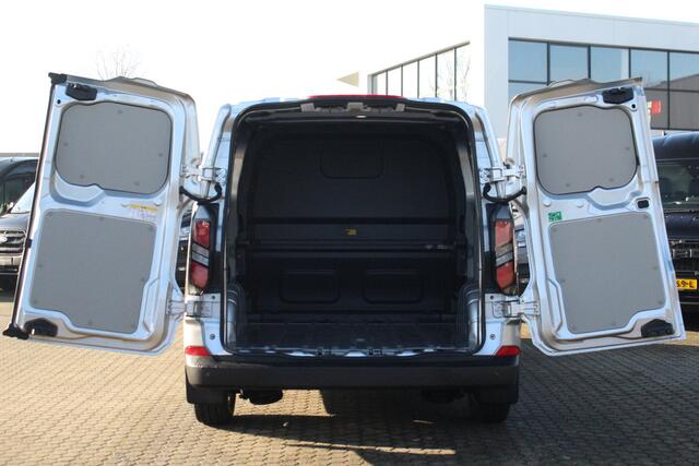 Ford TRANSIT CUSTOM 320 2.0TDCI 170pk Automaat | L2H1 Trend DC | 4x4 | AWD | L+R Zijdeur | Stoel + Stuurverwarming | Keyless | Carplay/Android | Lease 878,- p/m