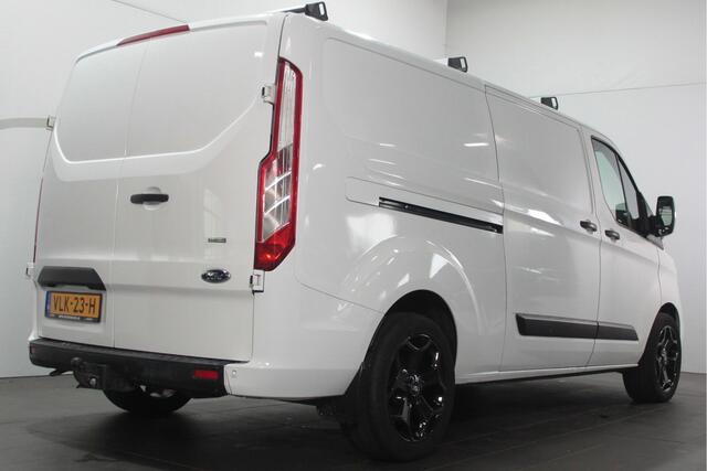 Ford TRANSIT CUSTOM 300 2.0 TDCI L2H1 Trend - Automaat - 3 pers. - Navi / BT / PDC / Trekhaak