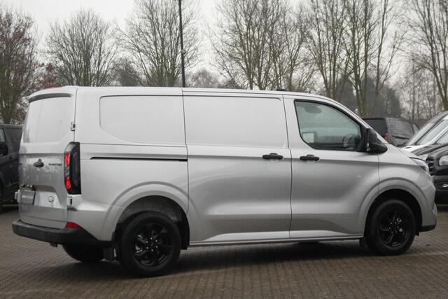 Ford TRANSIT CUSTOM 320 2.0TDCI 170pk Automaat L1H1 Trend | Stoel + Stuurverwarming | L+R Zijdeur | LED | Sync 4 13" | Keyless | Camera | Carplay/Android | Lease 681,- p/m