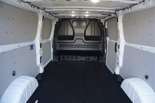 Ford TRANSIT CUSTOM 300L 136PK Limited BPM VRIJ!! Navi, Cam, Adap. Cruise, 16" LM, Trekhaak!! NR. 343