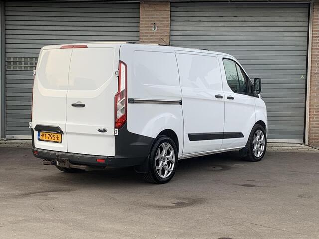 Ford TRANSIT CUSTOM 270 2.2 TDCI L1H1 Trend