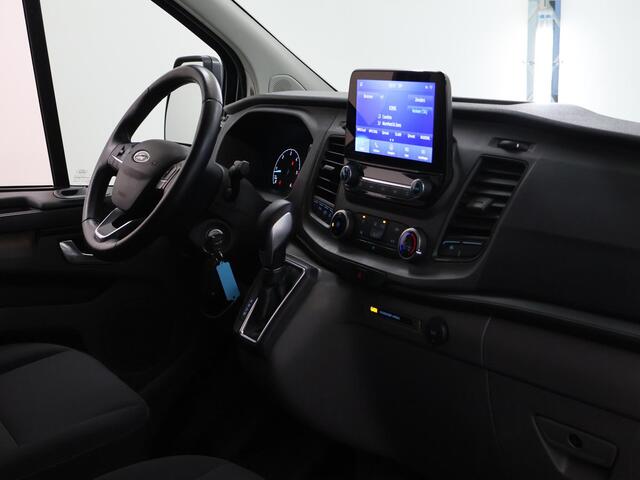 Ford TRANSIT CUSTOM 300 | 2.0 TDCI | Aut. | L2 H1 | Trend | Navigatie | Parkeercamera | Trekhaak | 3-zits | Airco | LM Velgen