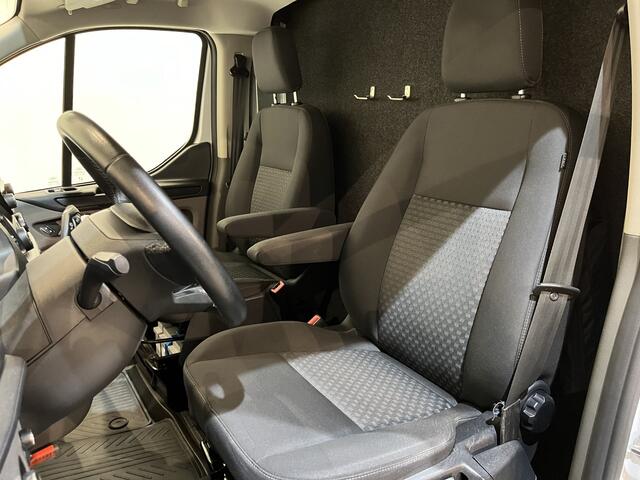 Ford TRANSIT CUSTOM 340 2.0 TDCI L1H1 Trend 130 PK Servicebus / Sortimo Inrichting / Euro 6 / Schuifdeur L + R / 220V. / Airco / Cruise Control / PDC / CarPlay / Trekhaak / Navigatie /