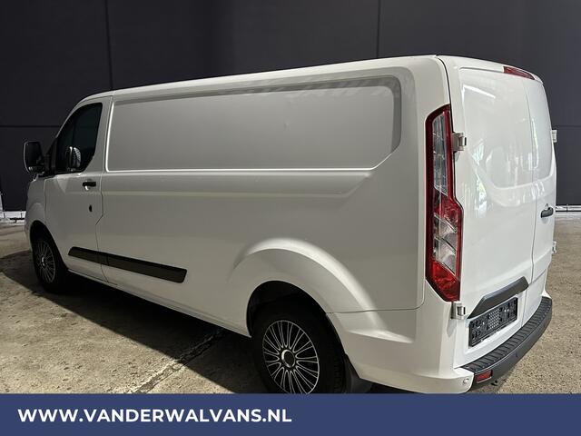 Ford TRANSIT CUSTOM 2.0 TDCI 131pk L2H1 Euro6 Airco | Android Auto | Cruisecontrol | Parkeersensoren Verwarmde voorruit, Stoelverwarming, 2800kg trekvermogen, Bijrijdersbank