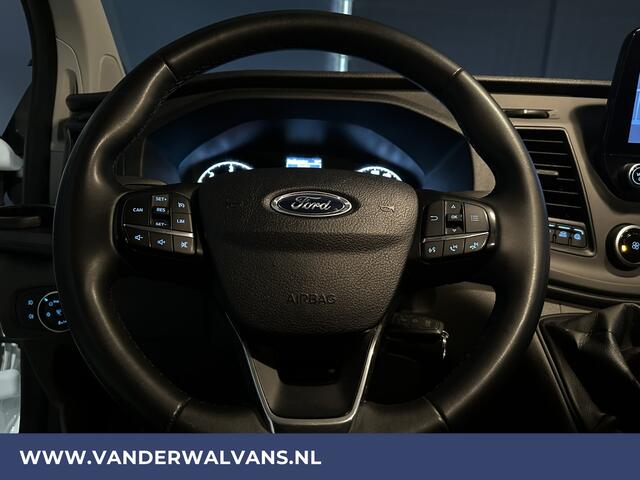 Ford TRANSIT CUSTOM 2.0 TDCI 131pk L2H1 Euro6 Airco | Android Auto | Cruisecontrol | Parkeersensoren Verwarmde voorruit, Stoelverwarming, 2800kg trekvermogen, Bijrijdersbank