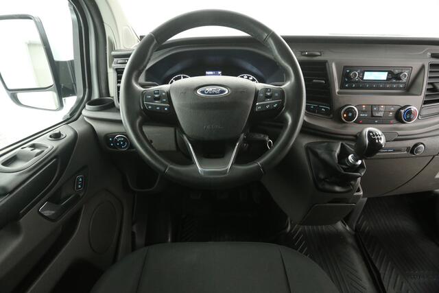 Ford TRANSIT CUSTOM 2.0 TDCI L2H1 Airco Cruise Navi LED Trekhaak PDC Elektrpakket