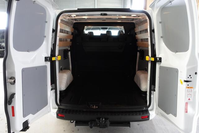 Ford TRANSIT CUSTOM 300 2.0 TDCI L2H1 Trend Dubbele Cabine Automaat Airco Bluetooth Cruise Control Navi Trekhaak