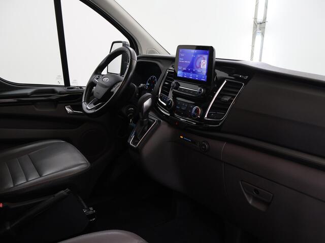 Ford TRANSIT CUSTOM 300 2.0 TDCI Aut. | 170 PK | L2 H1 | DC | LIMITED | LEDEREN BEKLEDING | 2X ZIJSCHUIFDEUR | CAMERA | BLIND-SPOT | NAVIGATIE | STOELVERWARMING | ADAPTIVE CRUISE CONTROL |