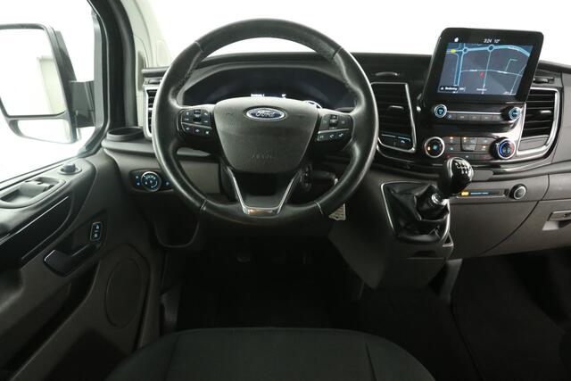 Ford TRANSIT CUSTOM 2.0 TDCI L2H1 | 170PK | Dubbele Cabine | 5 Persoons Airco Cruise Camera Trekhaak 2xSchuifdeur LED Carplay 16"LMV PDC
