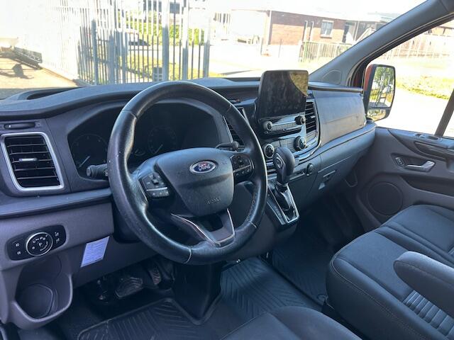 Ford TRANSIT CUSTOM 280 2.0 TDCI L1H1 Limited