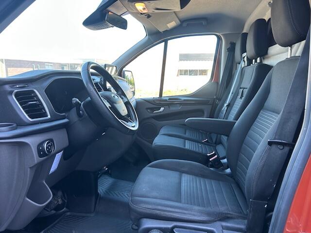 Ford TRANSIT CUSTOM 280 2.0 TDCI L1H1 Limited