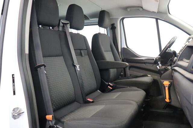 Ford TRANSIT CUSTOM 2.0 TDCI Dubbele Cabine EURO 6 - Airco - Cruise - PDC - ¤ 13.950,- Excl.