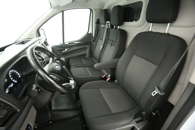 Ford TRANSIT CUSTOM 280 2.0 TDCI L1H1 Limited Airco Camera Cruise Navigatie Trekhaak 3 Persoons PDC LED Stoelverwarming