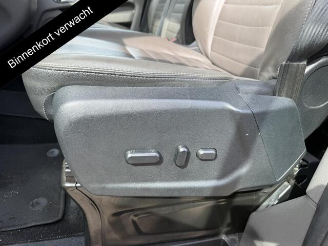 Ford TRANSIT CUSTOM 300 2.0 TDCI L1H1 Limited DC Dubbele Cabine | Stoelverwarming | Parkeerhulpcamera |