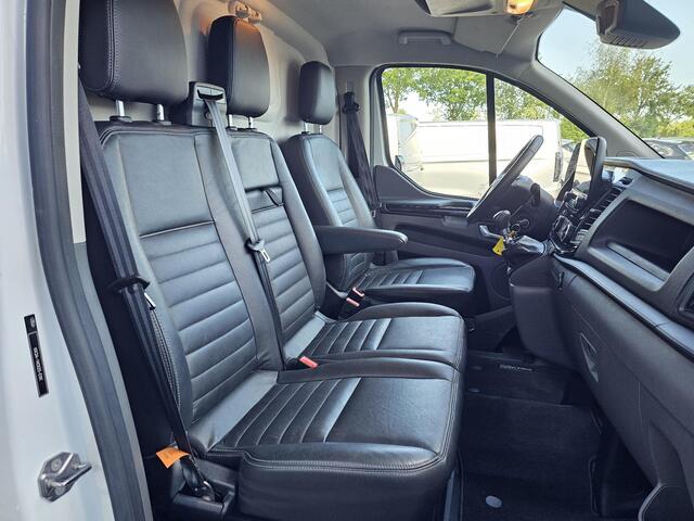 Ford TRANSIT CUSTOM 300 2.0 TDCI L2H1 Trail | Glasslook panelen | Raptor grille | Camera | Trekhaak | Leder | Voorruitverwarming | Airco | Cruise control etc.