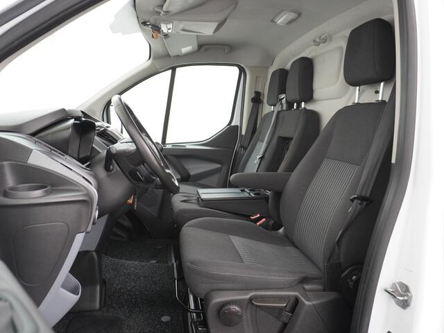 Ford TRANSIT CUSTOM 270 2.0TDCI L1H1 Airco Trekhaak Cruise Control PDC Voorruit Verwarmbaar Bluetooth Trend Imperiaal Betonplex vloer Inbouwkasten 1e Eigenaar Euro 6