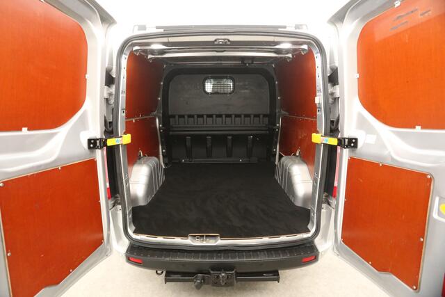 Ford TRANSIT CUSTOM 2.0 TDCI L2H1 | Dubbele Cabine | 6 Persoons | LED Trekhaak Airco Cruise Camera Carplay Navigatie PDC