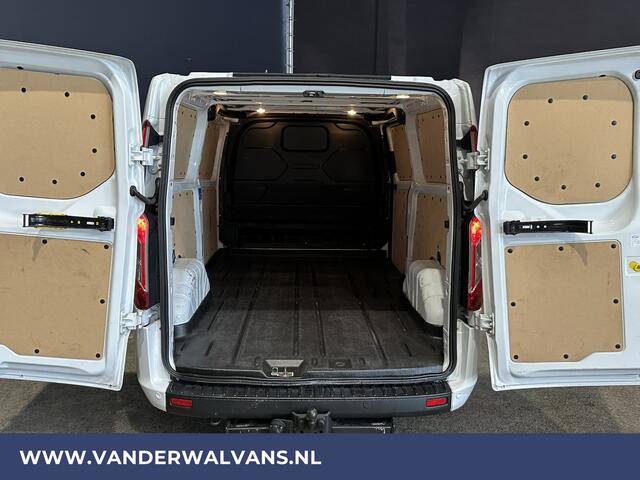 Ford TRANSIT CUSTOM 2.0 TDCI 131pk L2H1 Euro6 Airco | 2800kg trekhaak | LED | Cruisecontrol | Apple Carplay Android Auto, Stoelverwarming, Verwarmde voorruit, Parkeersensoren, Bijrijdersbank