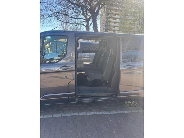 Ford TRANSIT CUSTOM 320 2.0 TDCI L2H1 Limited DC | 6-zits | Stoelverwarming | Trekhaak | Camera | Raptor grille