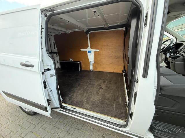 Ford TRANSIT CUSTOM 300 2.0 TDCI L2H1 Ambiente AIRCO NL-auto