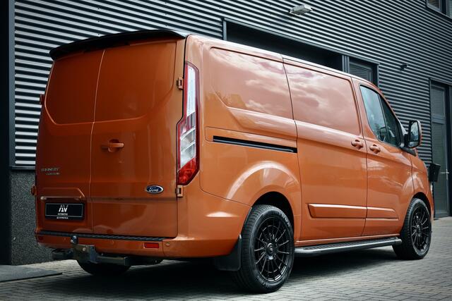 Ford TRANSIT CUSTOM 320 2.0 TDCI AUT 170PK Limited | L+R Schuifdeur | Camera | Xenon | CarPlay | Standkachel | Trekhaak | Stoelverwarming | Airco | Dealer onderhouden | Raptor Edition | Nieuwe APK | Onderhoudsbeurt