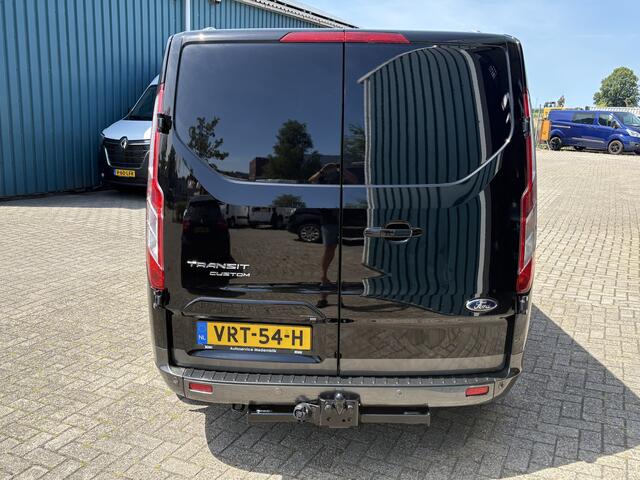 Ford TRANSIT CUSTOM 300 2.0 130Pk TDCI L2H1 Limited / Cruise / Airco / Navi / Trekhaak / Apk t/m 12-08-2025
