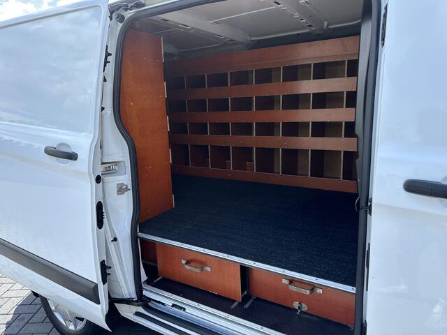 Ford TRANSIT CUSTOM 2.0 TDCI / L1H1 / 1e EIG. / TREKHAAK / INRICHTING / AIRCO / CRUISE / PDC / 3-ZITS