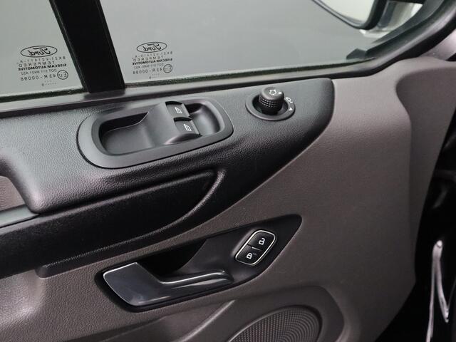 Ford TRANSIT CUSTOM 2.0TDCI Lang Business+ | LMV ¤ 1800,-- Meerprijs | Navigatie | Camera | Airco | Betimmering | Cruise
