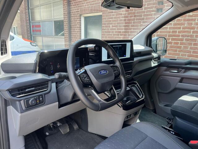 Ford TRANSIT CUSTOM 320 2.0 170Pk TDCI L2H1 Limited DC 2xSchuifdeur, Navi, 360 Camera, Elekt Haak 2500kg