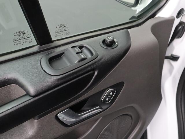 Ford TRANSIT CUSTOM 2.0TDCI 130PK Lang | 2xSchuifdeur | Kastinrichting | Navigatie | Airco | 3-Persoons | Trekhaak