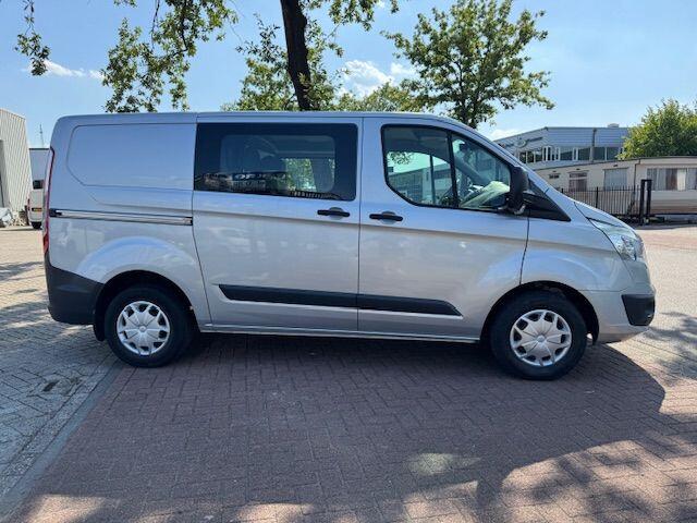 Ford TRANSIT CUSTOM 2.0 TDCI 130pk L1 H1 Trend Dubbel Cabine 5persoons Airco,Cruisecontrol,Camera Nette Auto