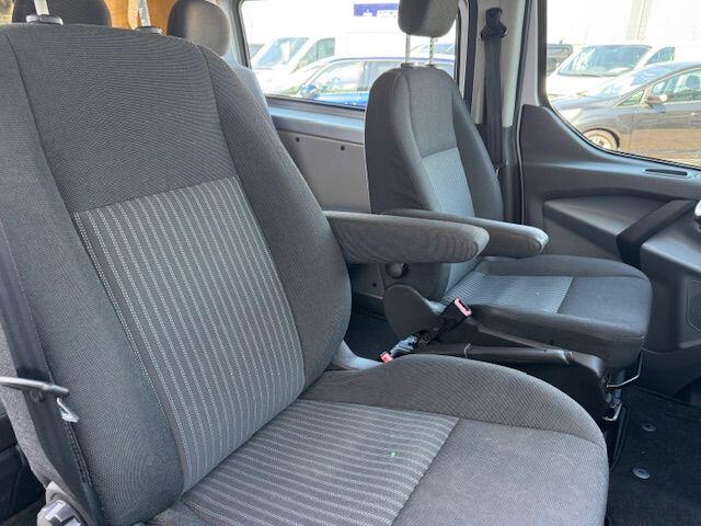 Ford TRANSIT CUSTOM 2.0 TDCI 130pk L1 H1 Trend Dubbel Cabine 5persoons Airco,Cruisecontrol,Camera Nette Auto