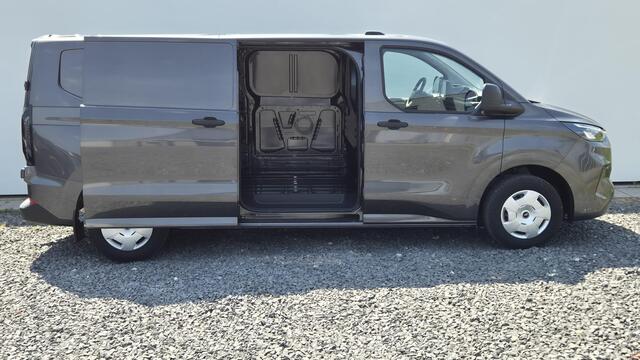 Ford TRANSIT CUSTOM 280 2.0 TDCI L2H1 Trend Trekhaak - Navigatie - Led verlichting laadruimte - Camera achter - Groot licht assistent - Regen Sensor -