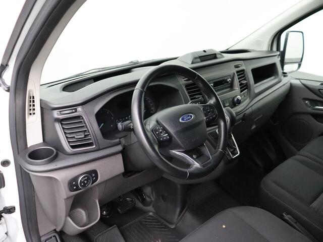 Ford TRANSIT CUSTOM 2.0TDCI 130PK Automaat | Imperiaal | Airco | Cruise | 3-Persoons | Betimmering