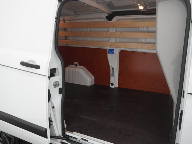 Ford TRANSIT CUSTOM SR-line 300 2.0 TDCI 170PK L2H1 automaat | Navigatie | Betimmering | Automaat | 18-inch |