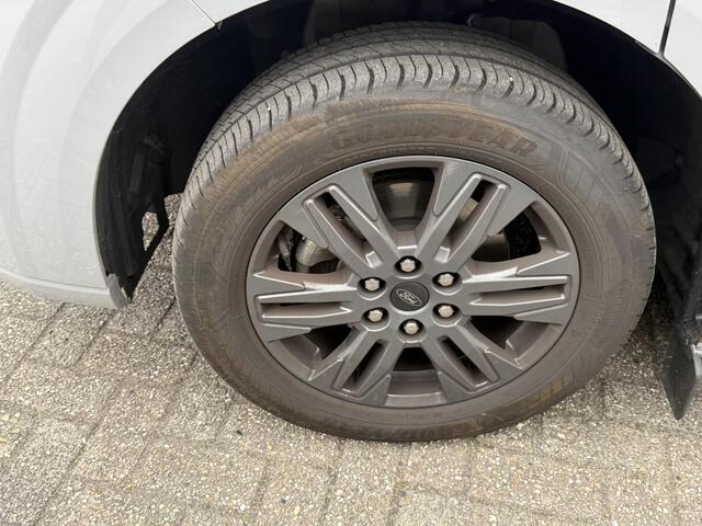 Ford TRANSIT CUSTOM 320 2.0 TDCI L2H1 Limited 136pk Automaat | DC | Adaptieve Cruise | Stoelverwarming | Achteruitrijcamera | Trekhaak | Dubbele Cabine