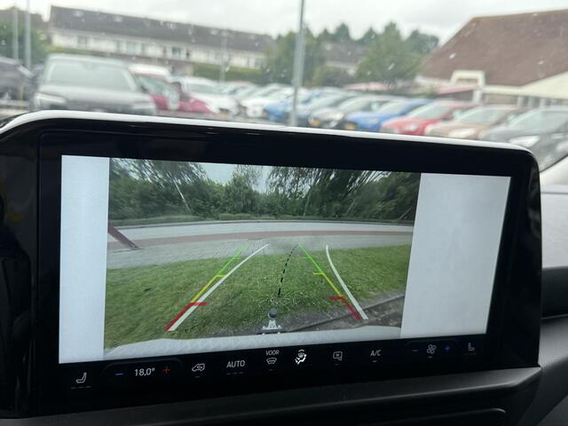 Ford TRANSIT CUSTOM 320 2.0 TDCI L2H1 Limited 136pk Automaat | DC | Adaptieve Cruise | Stoelverwarming | Achteruitrijcamera | Trekhaak | Dubbele Cabine