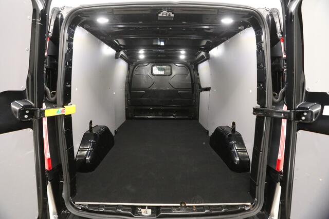 Ford TRANSIT CUSTOM 300 2.0 TDCI L2H1 Airco Camera Carplay Cruise LED Navi PDC 3 Persoons Trekhaak