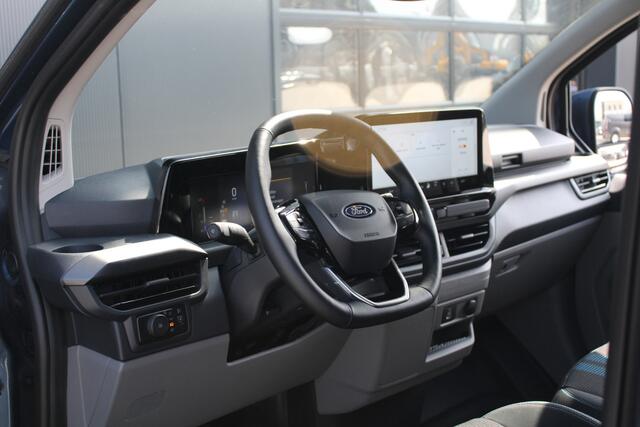 Ford TRANSIT CUSTOM 300 2.0 TDCI L2H1 Sport 170pk - 19" LM velgen - ACC - Blind spot - Navi - Camera - Verwarmd stuur - 70l tank - Rijklaar