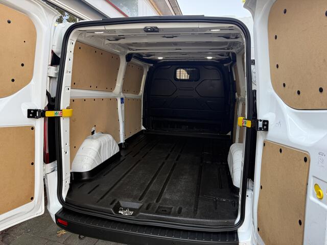 Ford TRANSIT CUSTOM 300 2.0 TDCI L2H1 Limited | automaat | nette bus | Apple Carplay/Android Auto |