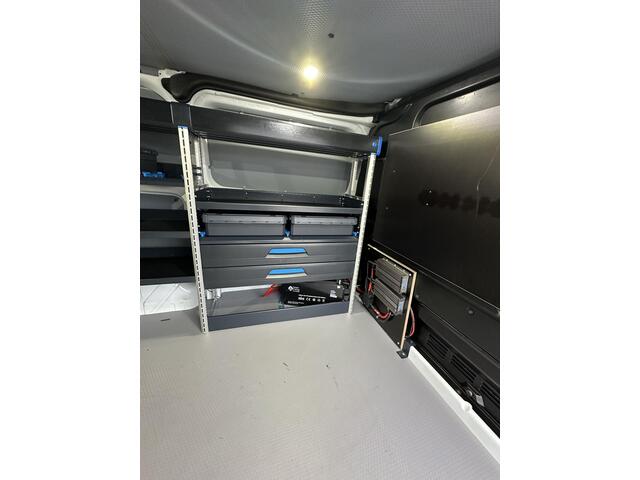 Ford TRANSIT CUSTOM 2.0 TDCI L1 Trend zonnepanelen,omvormer,inrichting