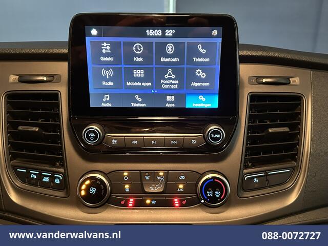 Ford TRANSIT CUSTOM 2.0 TDCI 130pk L2H1 Euro6 Airco | Multimedia scherm | 2800kg Trekhaak | Stoelverwarming | Cruisecontrol | Parkeersensoren, bijrijdersbank, verwarmde voorruit