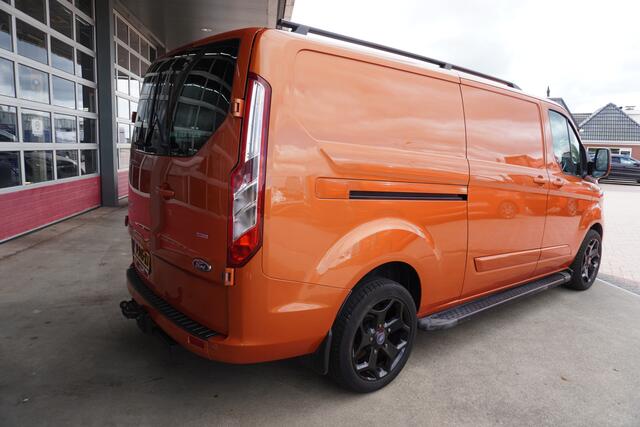Ford TRANSIT CUSTOM 340 2.0 TDCI 170PK L2H1 Limited nr. V182 | Airco | Cruise | Navi | trekhaak