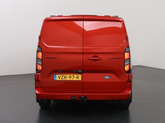 Ford TRANSIT CUSTOM 300 2.0 TDCI L1H1 Limited