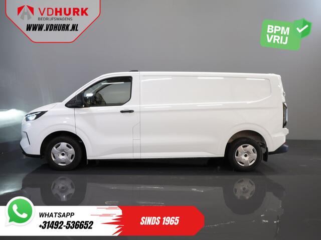 Ford TRANSIT CUSTOM 320 2.0 TDCI 136 pk L2 Trend BPM VRIJ! LED/ Standkachel/ Stoelverw/ 2.7t. Trekverm./ Carplay/ Camera/ Climate/ PDC/ Cruise