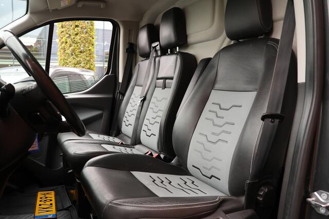 Ford TRANSIT CUSTOM 290 2.0 TDCI Sport | Camera | Navigatie | 3-Zitter | Trekhaak | PDC V+A | Lederen bekleding | MF Stuur | Nieuwe APK