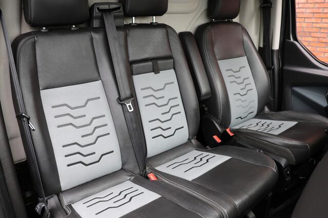 Ford TRANSIT CUSTOM 290 2.0 TDCI Sport | Camera | Navigatie | 3-Zitter | Trekhaak | PDC V+A | Lederen bekleding | MF Stuur | Nieuwe APK