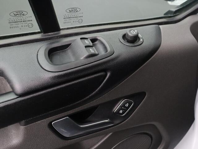 Ford TRANSIT CUSTOM 2.0TDCI Imperiaal | Trekhaak | Touchscreen Multimedia | Camera | Airco | Cruise